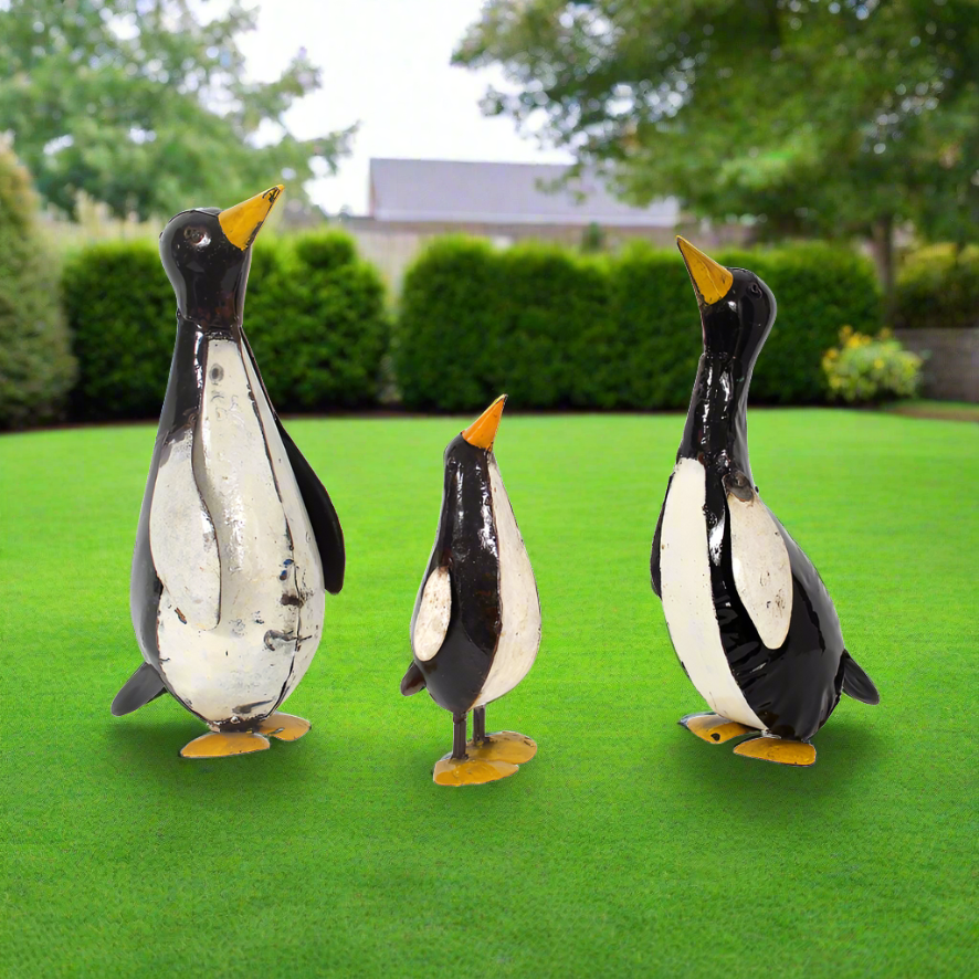 Penguin Peek Up